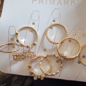 Primark Elegant Gold Ring Set
